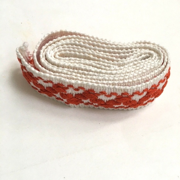 Braid Trim Edging Red White Sewing Dressmaking Crafts 1 1/2" Wide x 2 Yards Long - Picture 2 of 4